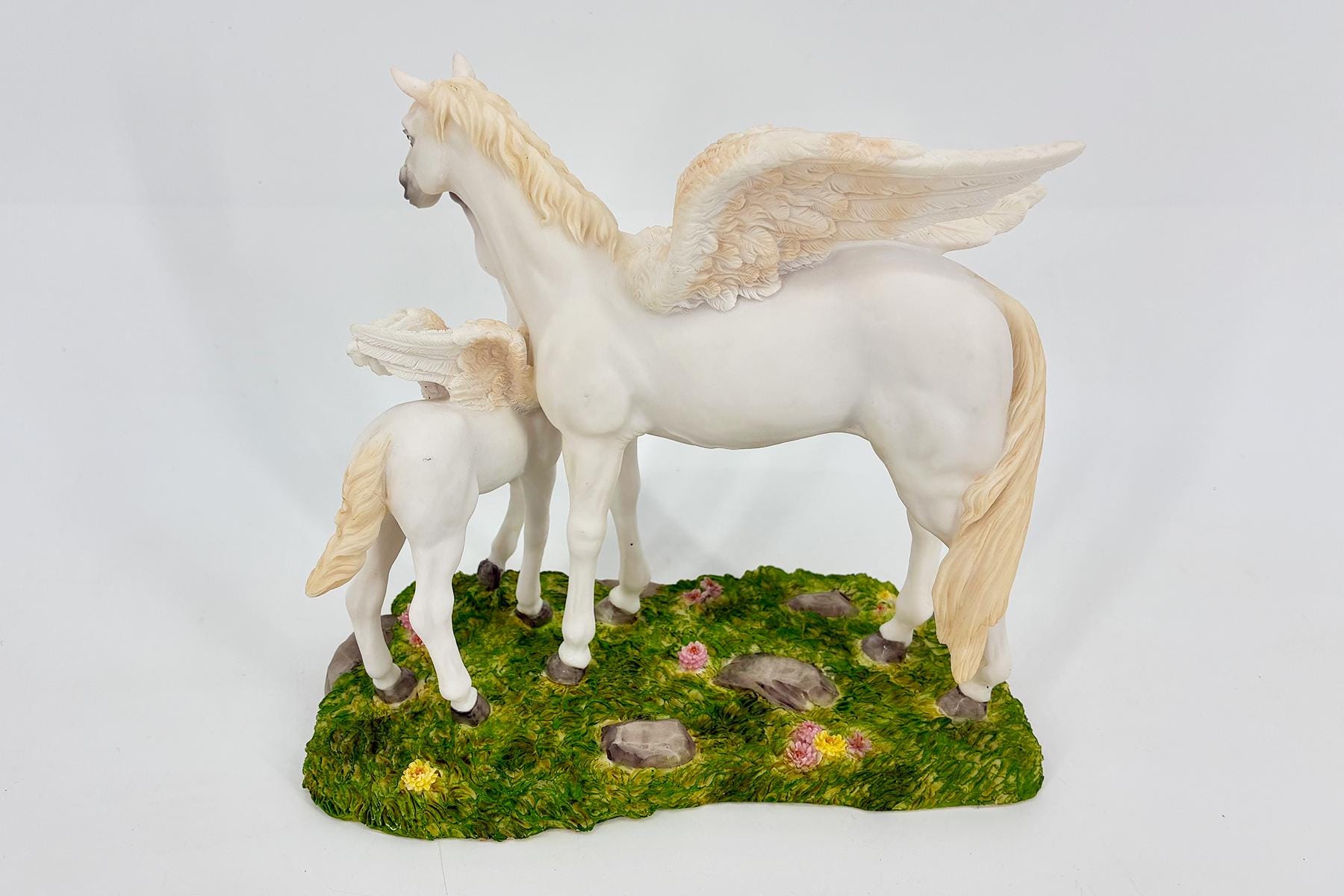 Pegasus Mother Child Figurine - Image 5