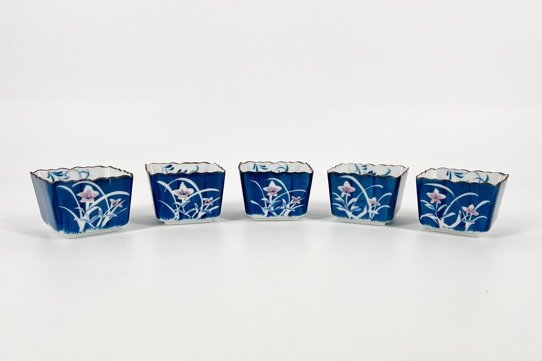 Vintage Japanese Arita Set 5 Bowls