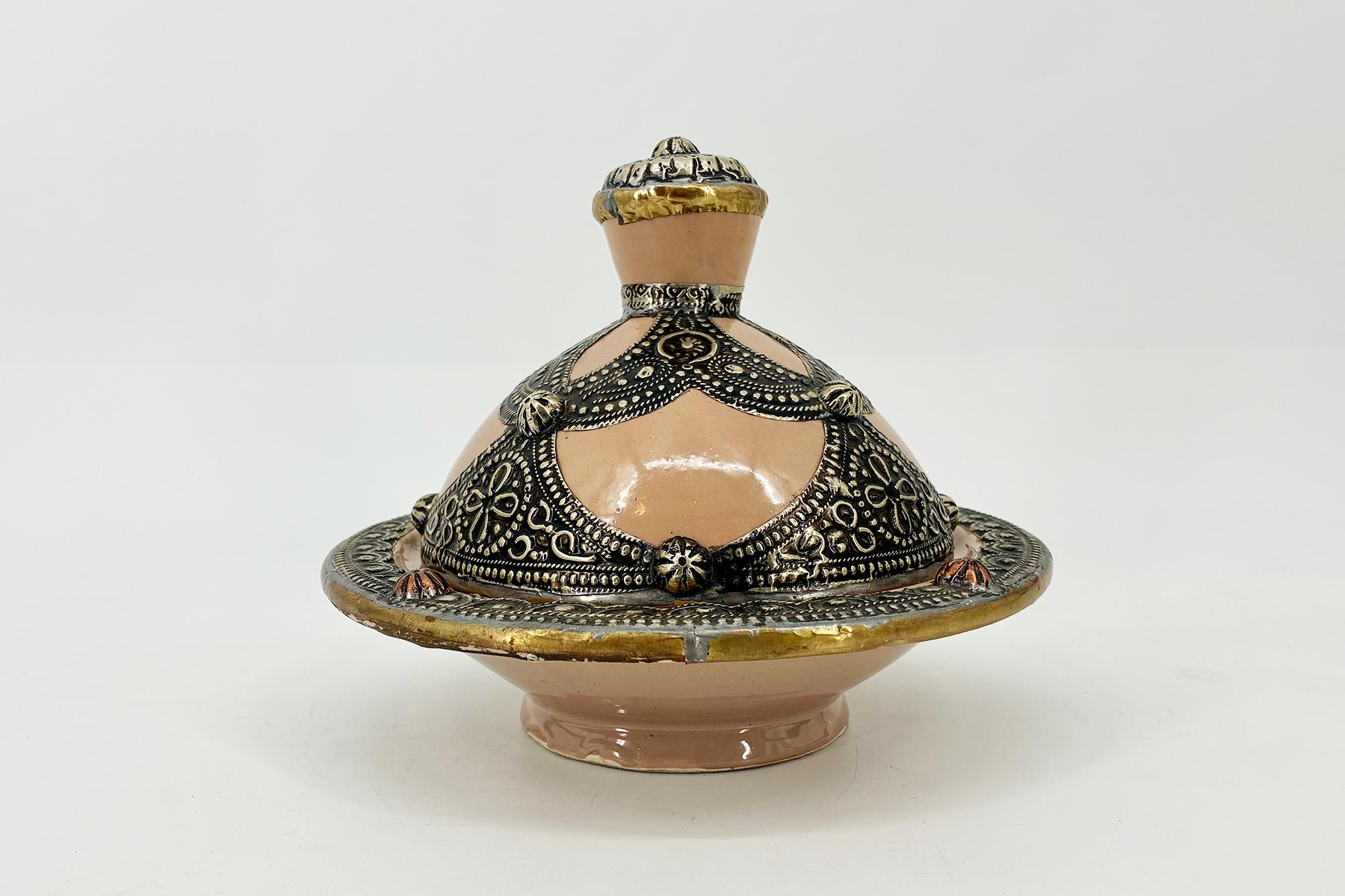 Decorative Dome Covered Bowl